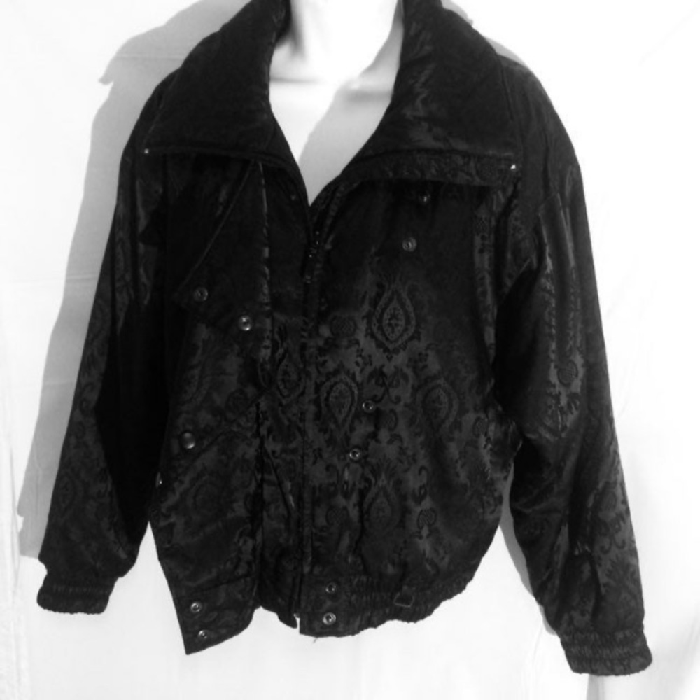 Black Patterned Jacket - image 5